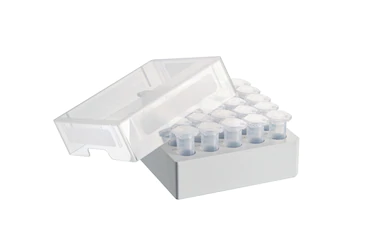 艾本德儲存盒 5 × 5, 可放置 25  個試管，5  mL，4  件，高 64  mm，2.5  英寸，聚丙烯材料，可耐受最低 -86  °C，可高溫高壓滅菌，帶蓋子并具有數(shù)字字母標(biāo)識